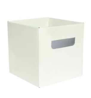 pearlised-cream-flower-box-10pc-15x15cm